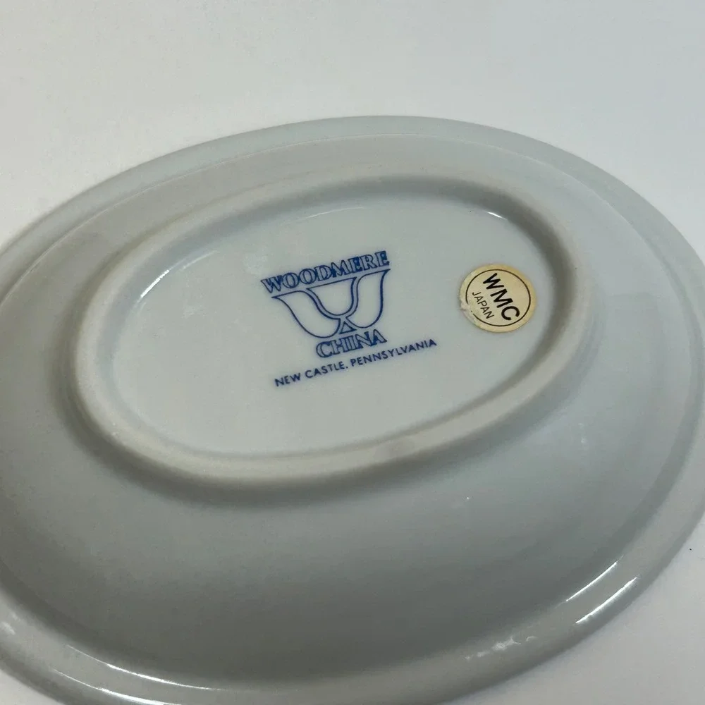 Vintage Eau de Gucci Woodmere China Porcelain Soap Dish Blue Floral Oval